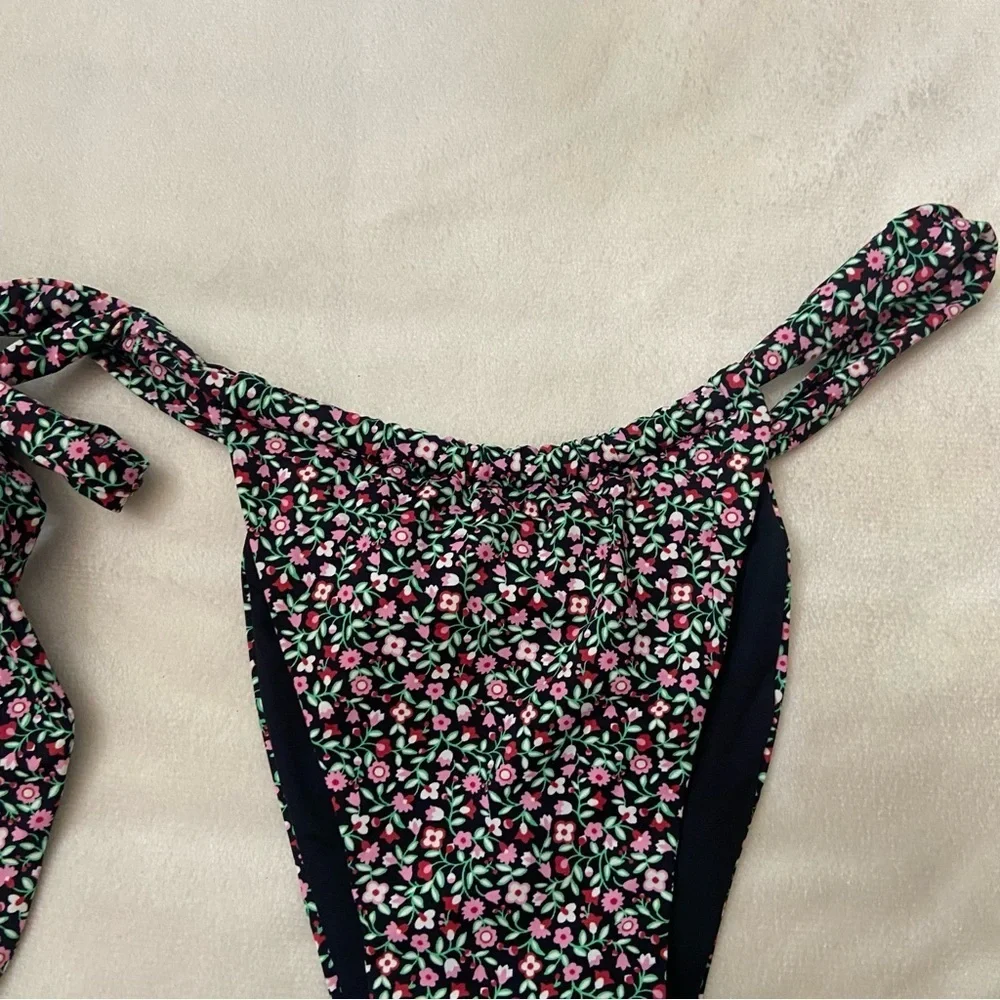 New! SET Frankie's Bikinis Kealy Summer Nights Floral Bikini 3762 4995